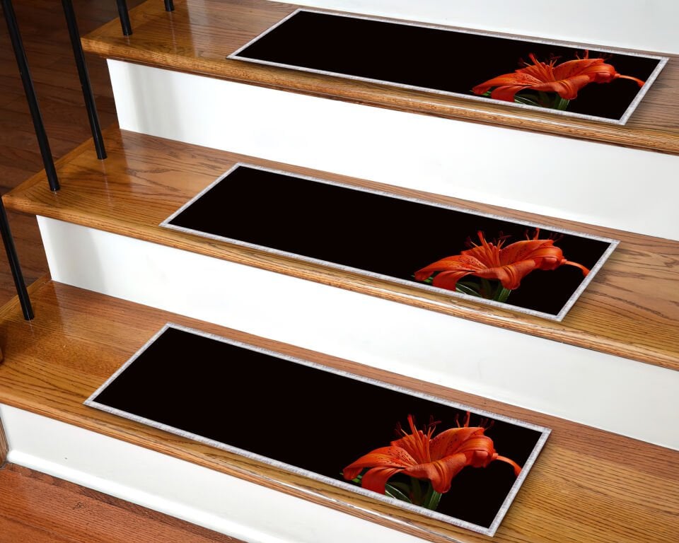 Elegant Black Stair Tread Rug with Red Lily – Floral Minimalist Design