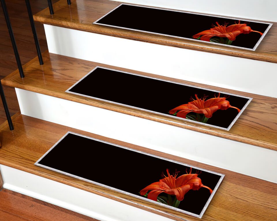 Elegant Black Stair Tread Rug with Red Lily – Floral Minimalist Design