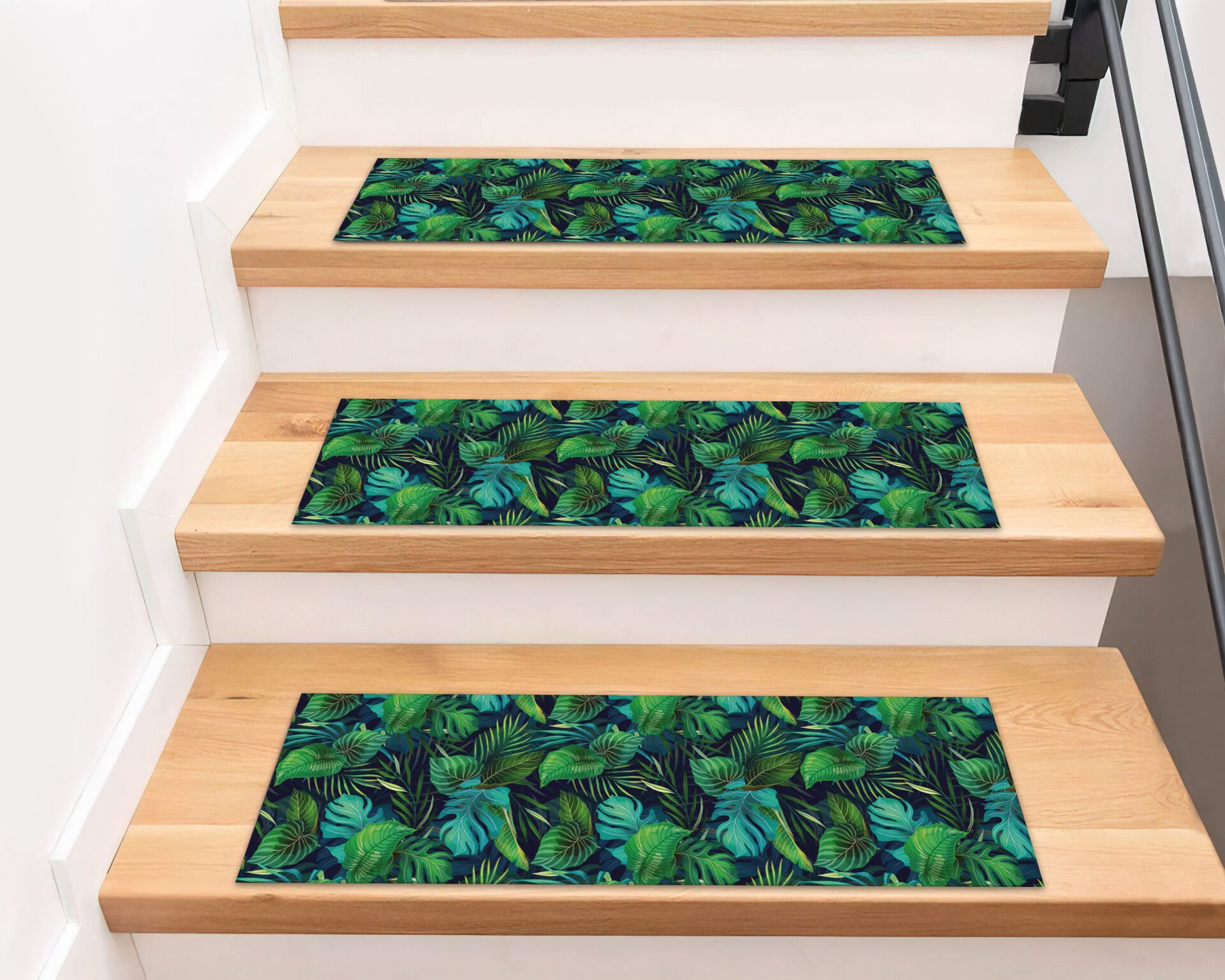 Tropical Leaf Pattern Stair Treads – Vibrant Green Jungle Foliage Stair Mats for Bold Home Style